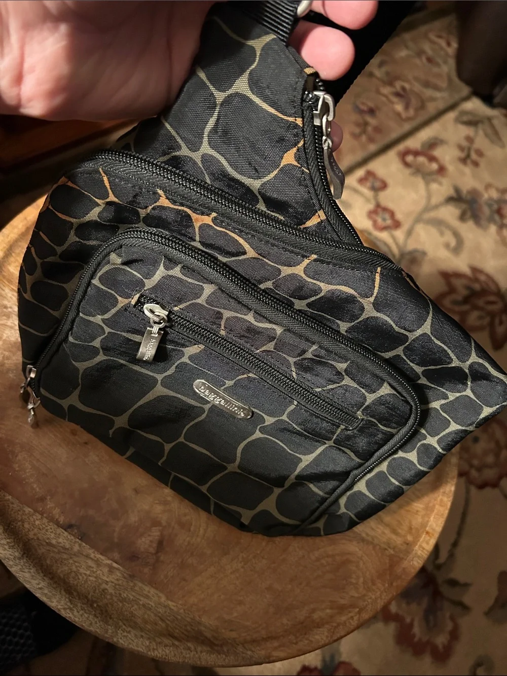 Baggallini Black and Taupe Patterned Crossbody Messenger